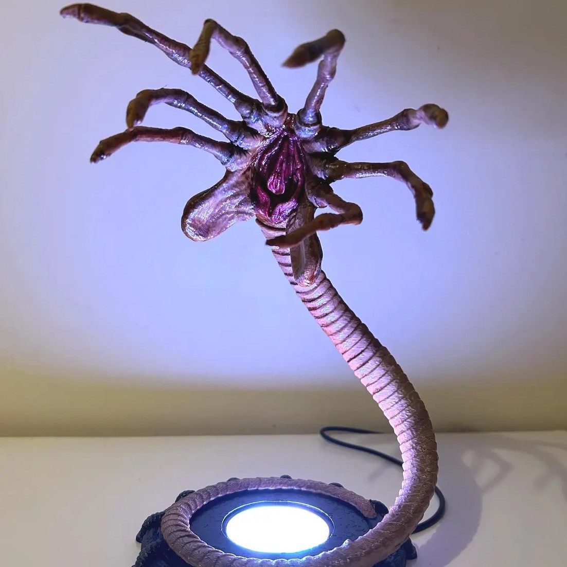 Alien Facehugger Lamp Nightlig - đánh giá và giá Lighting Decor Home